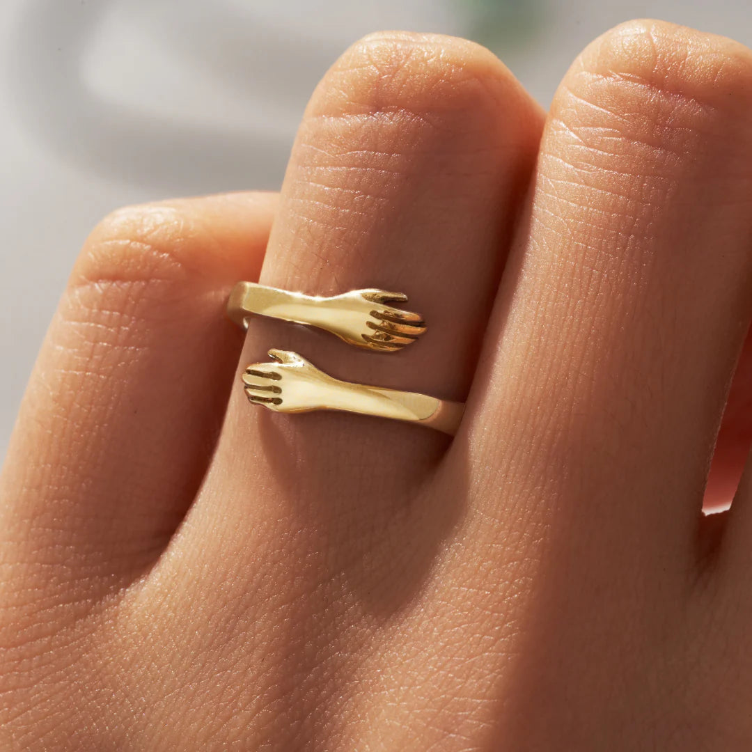 Infinity Hug Ring - SHEVIN