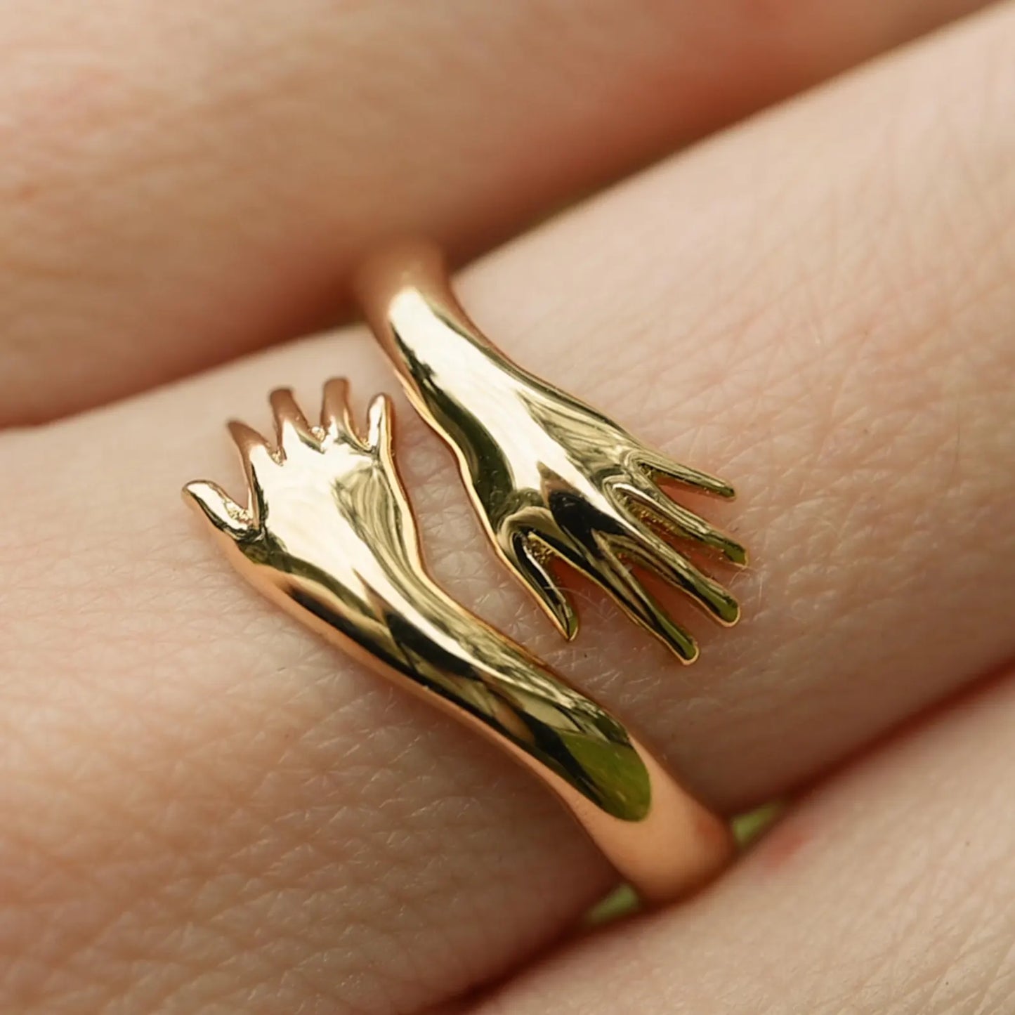 Infinity Hug Ring - SHEVIN